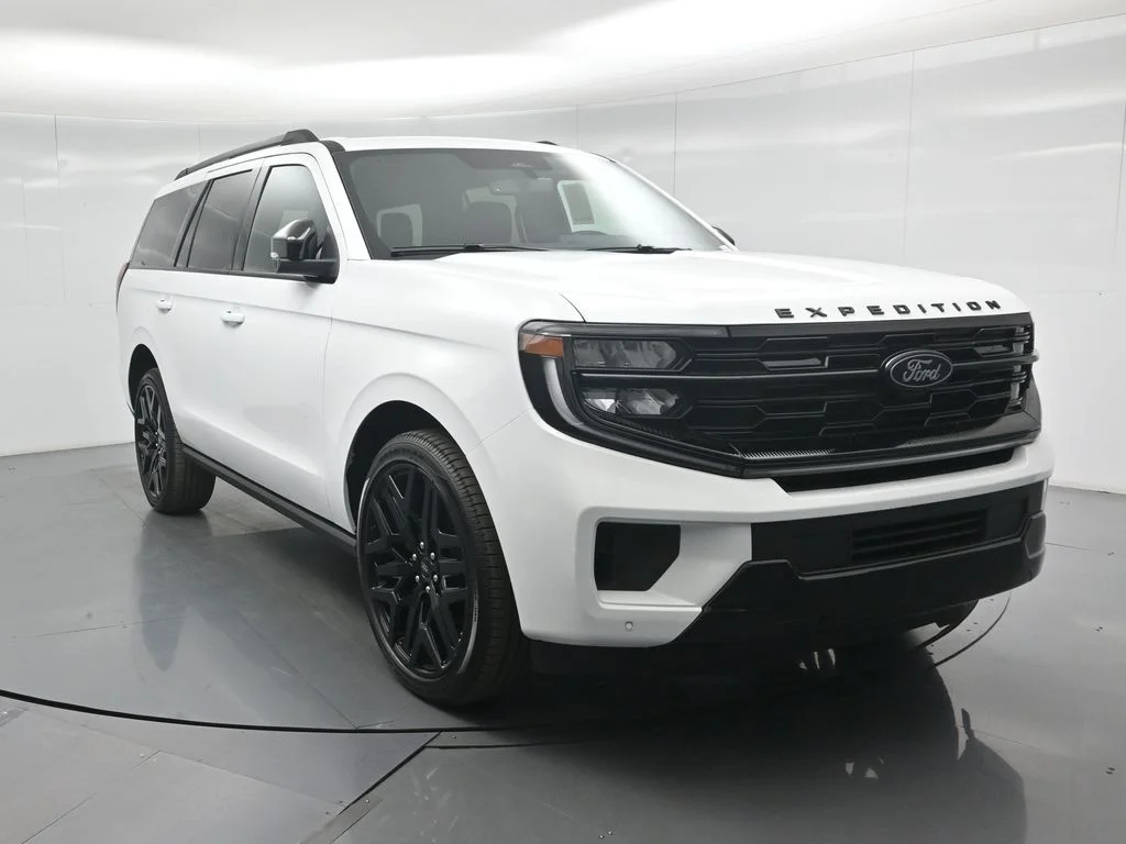 New 2026 Oxford White Ford Platinum image 39