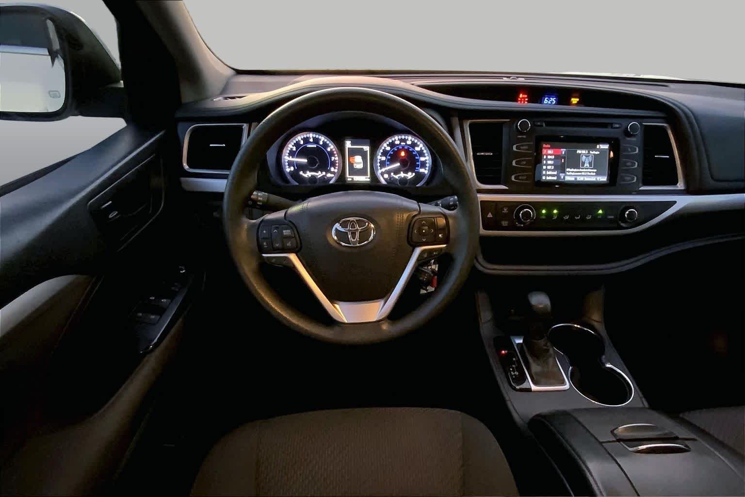 Used 2017 Blizzard Pearl Toyota LE image 6
