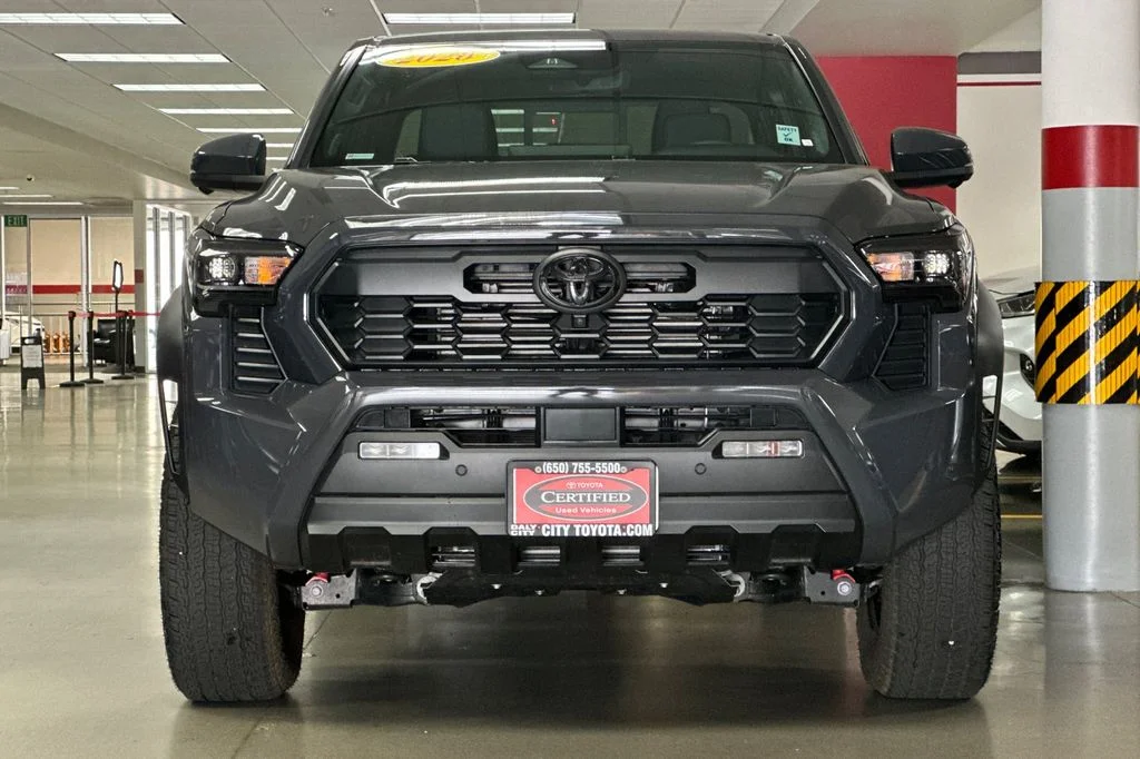 Certified Used 2026  Toyota TRD Off-Road image 9