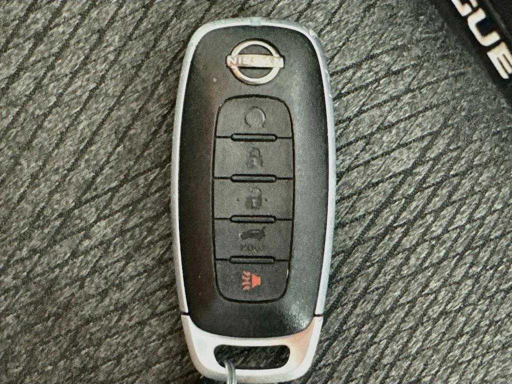 Used 2025 Silver Nissan SV image 36