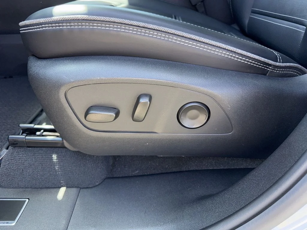 Used 2025 Gray GMC Denali image 10