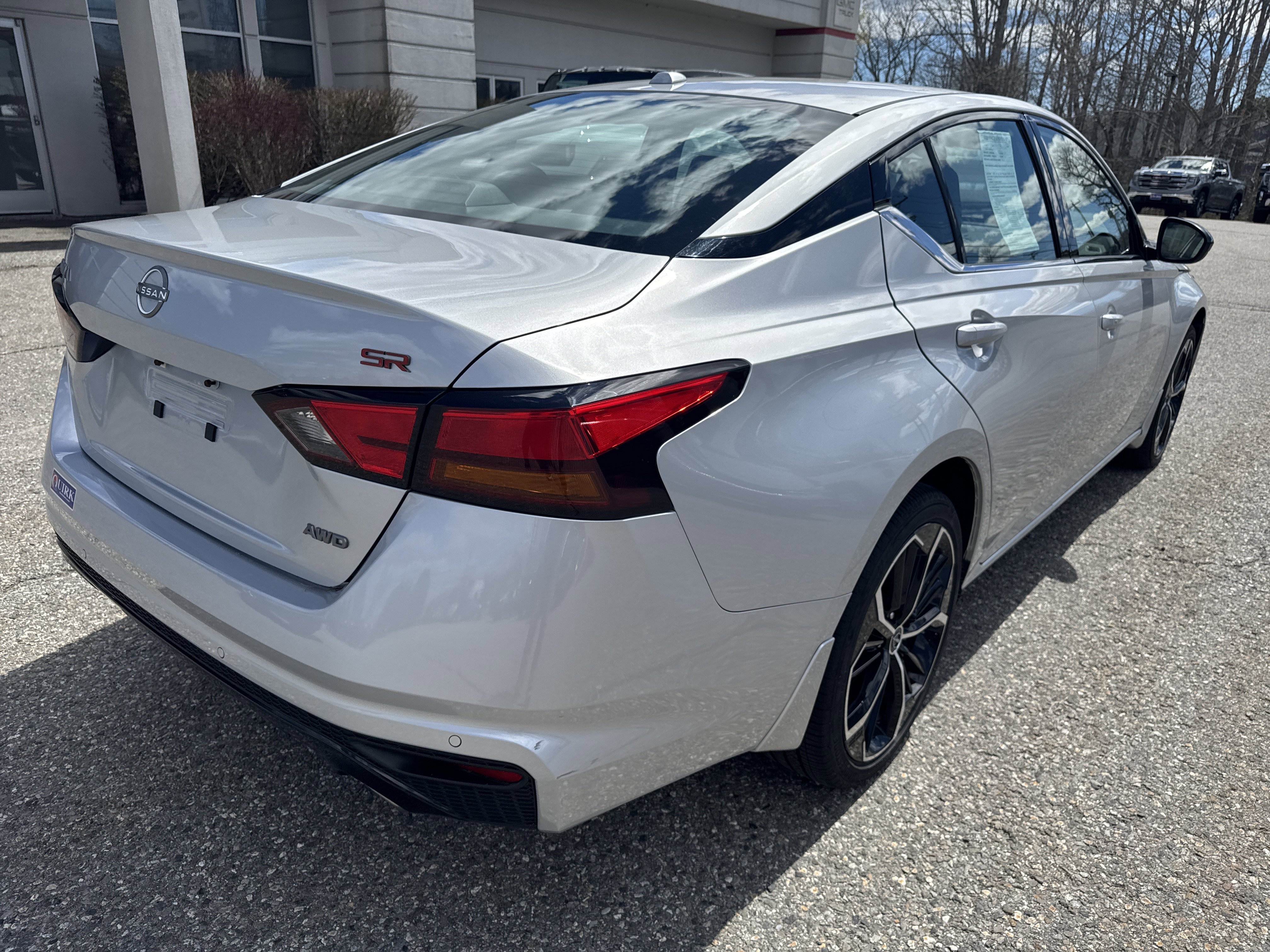 Used 2024 Brilliant Silver Metallic Nissan 2.5 SR image 5