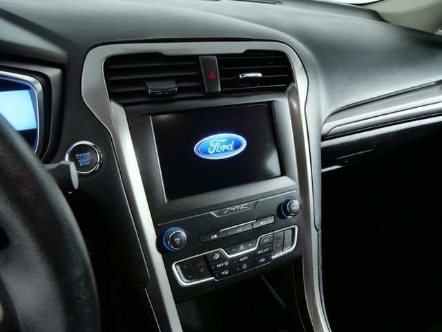 Certified Used 2020 Silver Ford SE image 20