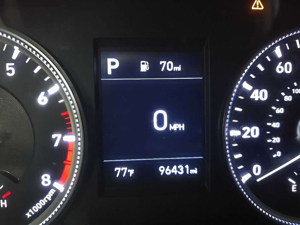 Used 2019 Silver Hyundai SE image 22