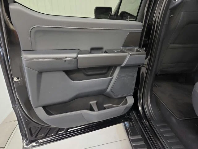 Used 2024 Black Ford XLT image 34