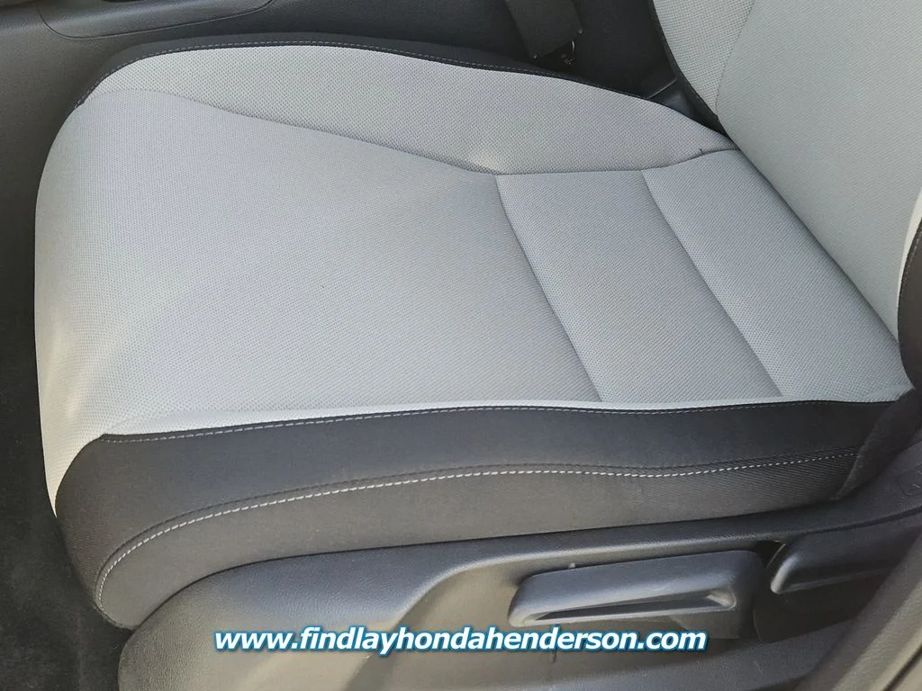 New 2027 Platinum White Pearl Honda LX image 19