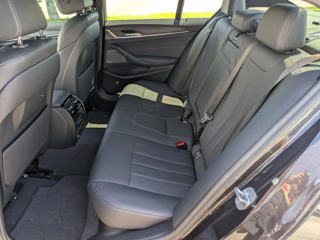 Used 2023 Gray BMW 530i image 19