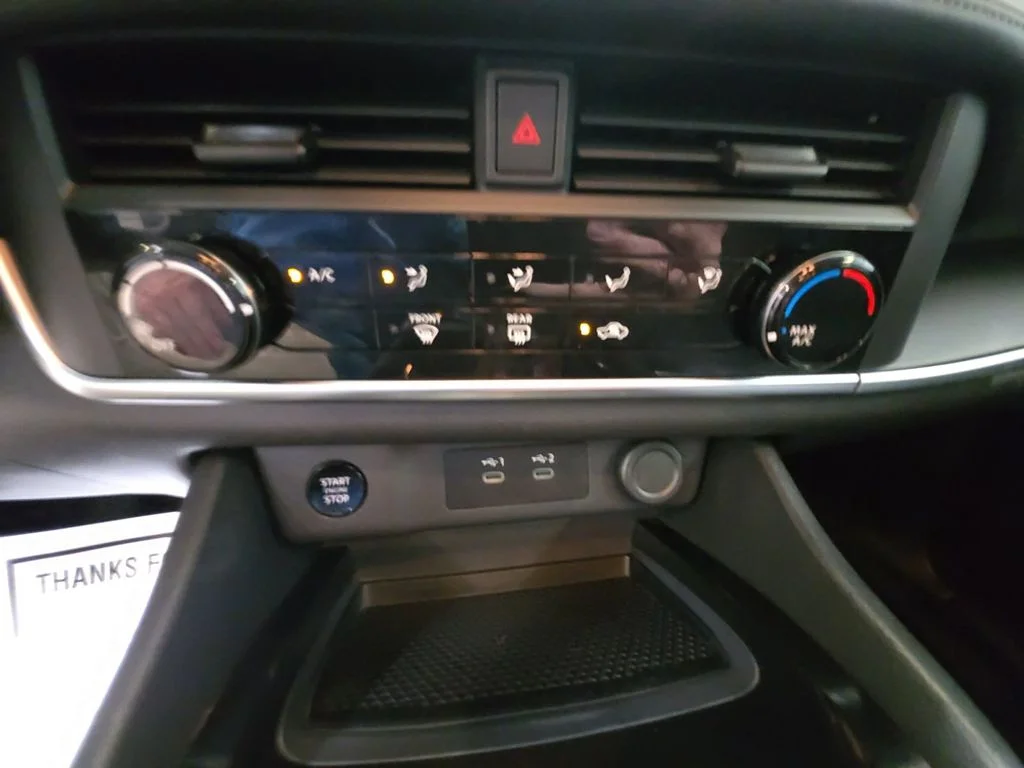Used 2024 Red Nissan S image 17