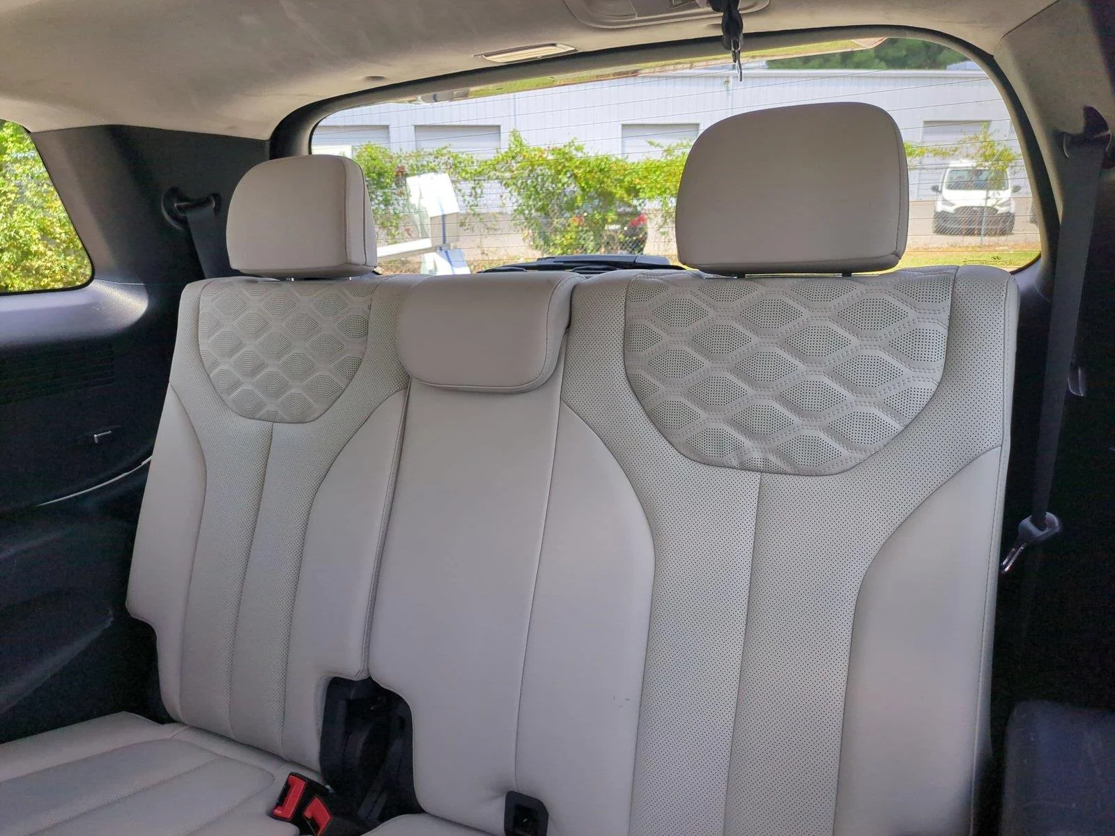 Used 2022  HYUNDAI  image 33