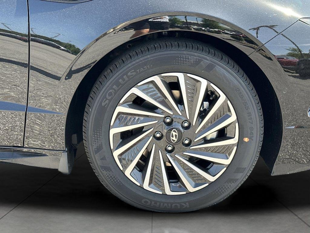 New 2026 Serenity White Hyundai XRT AWD image 7