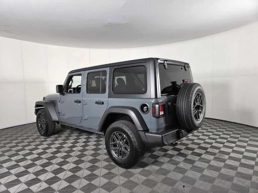 New 2026 Anvil Clearcoat Jeep Sport S image 7