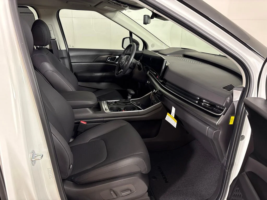 New 2026 Snow White Pearl Kia SX Prestige image 16