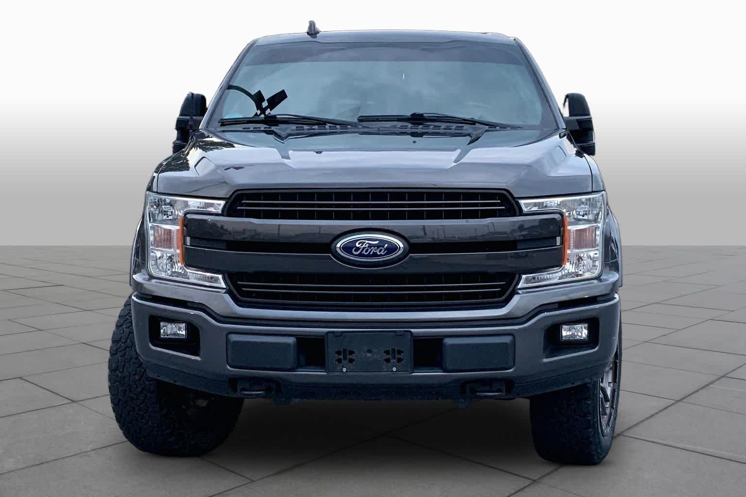 Used 2018 Magnetic Metallic Ford LARIAT image 4