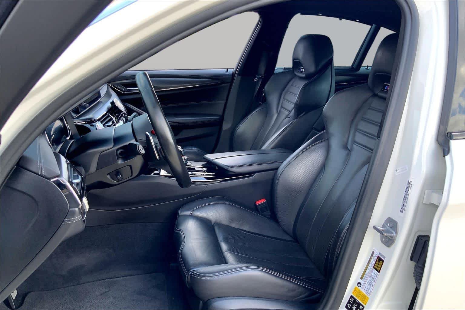 Used 2018 Alpine White BMW  image 8