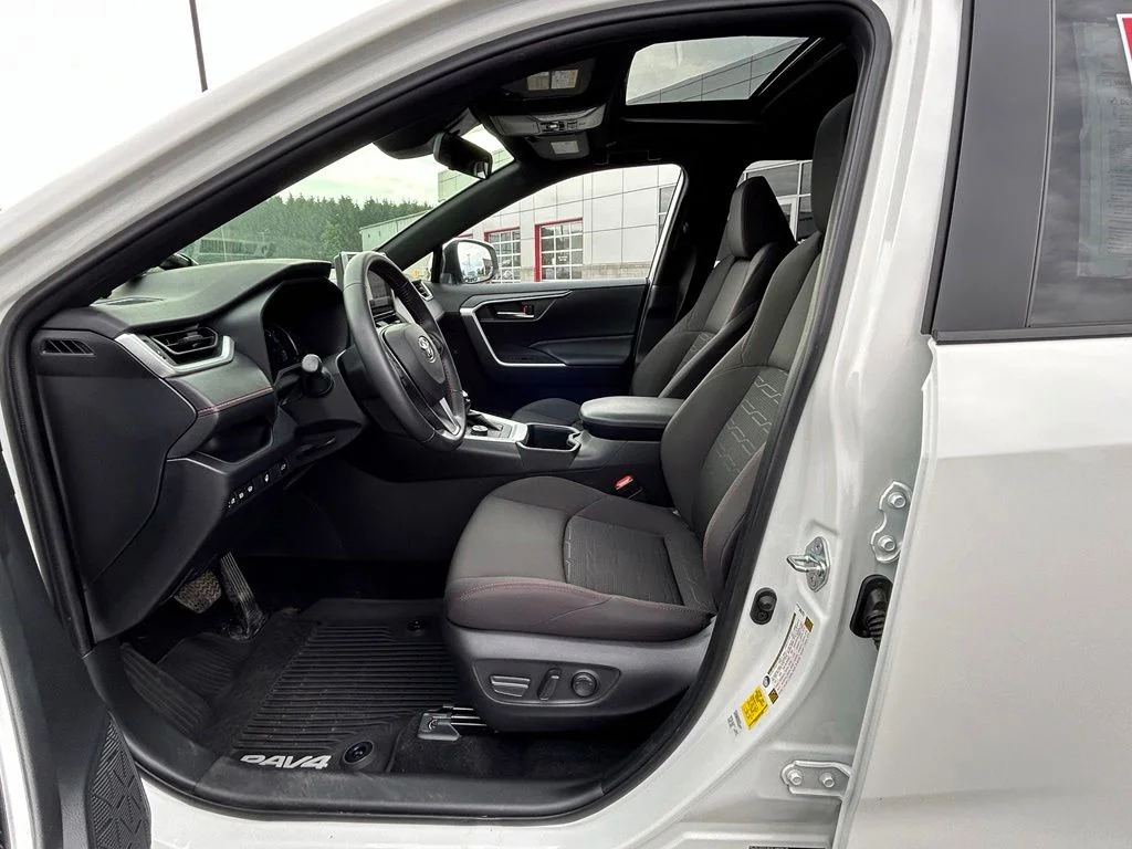 Used 2023 White Toyota SE image 16