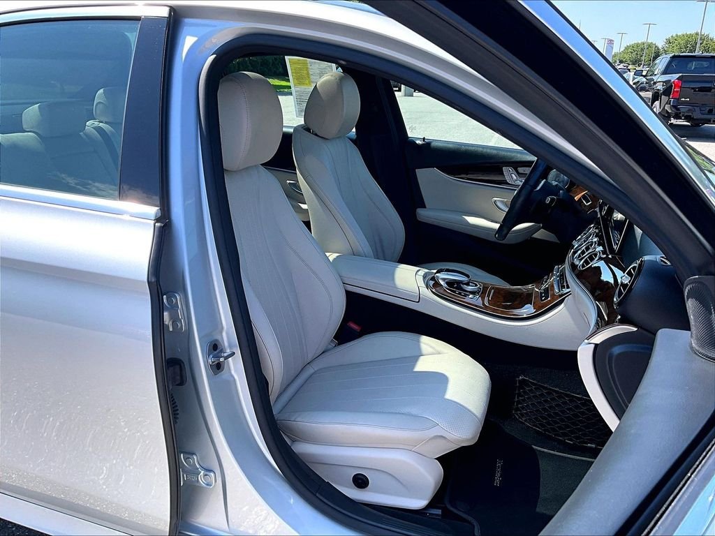 Used 2019 Black Mercedes-Benz E 300 image 11