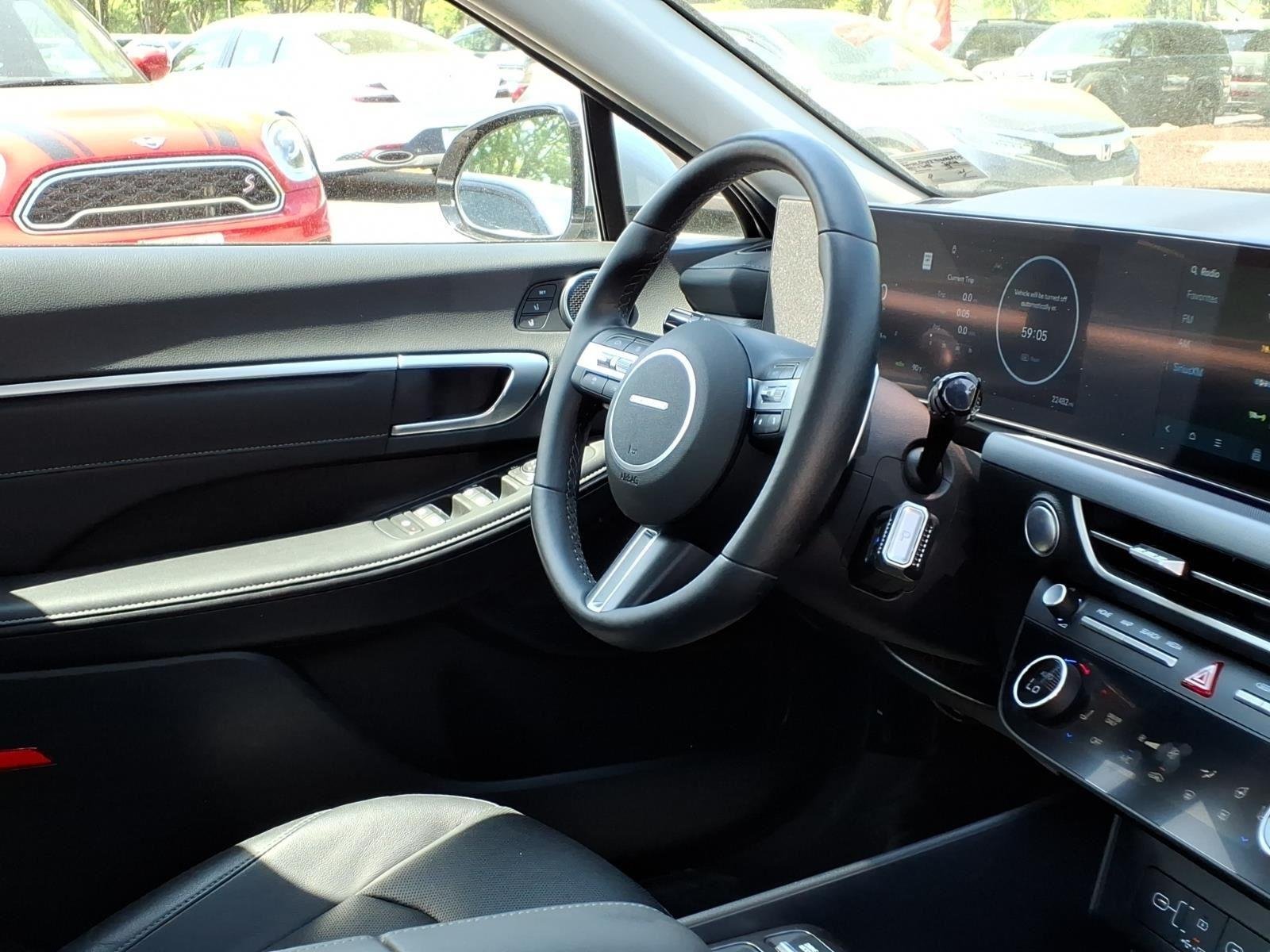 Used 2024 Aero Silver Hyundai Limited image 20