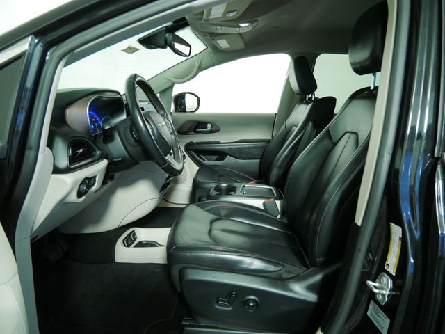 Certified Used 2017 Black Chrysler Touring L Plus image 20
