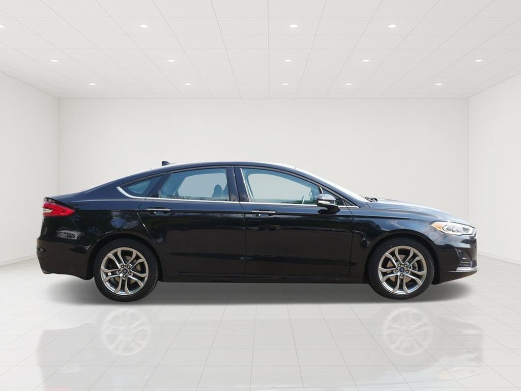 Certified Used 2020 Black Ford SEL image 2