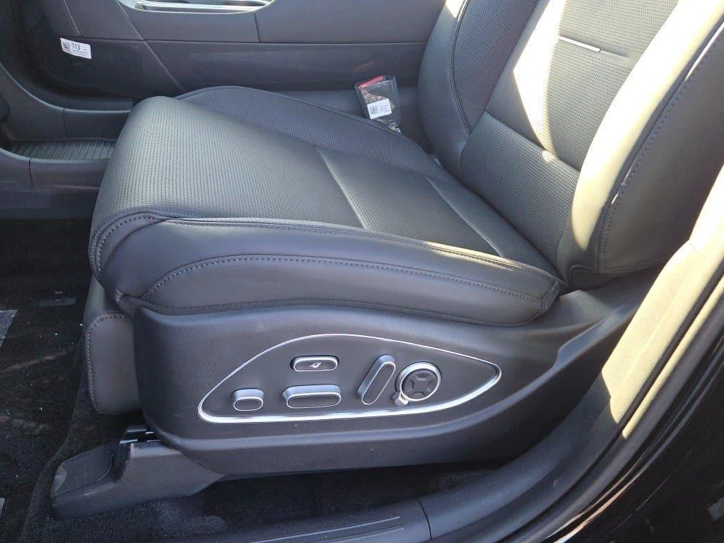 Used 2026 Abyss Black Pearl Hyundai Calligraphy image 22