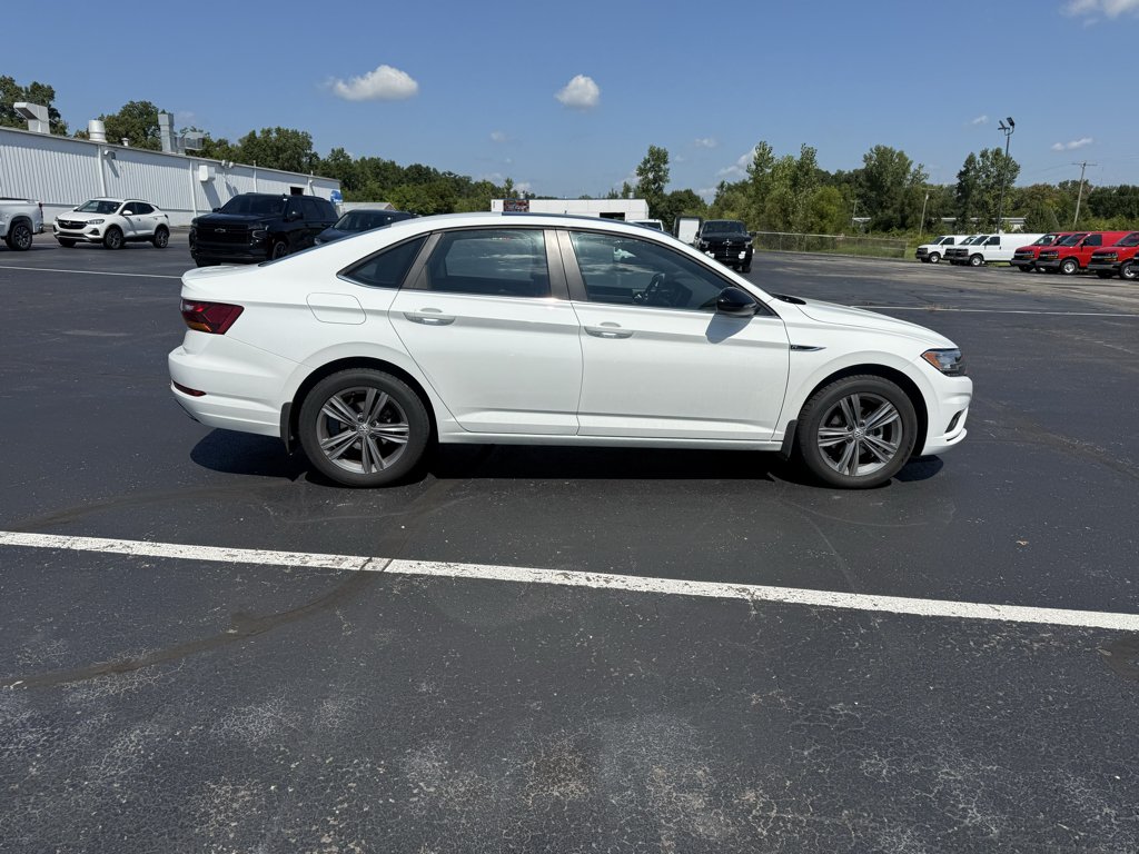 Used 2019 White Volkswagen 1.4T R-Line image 7
