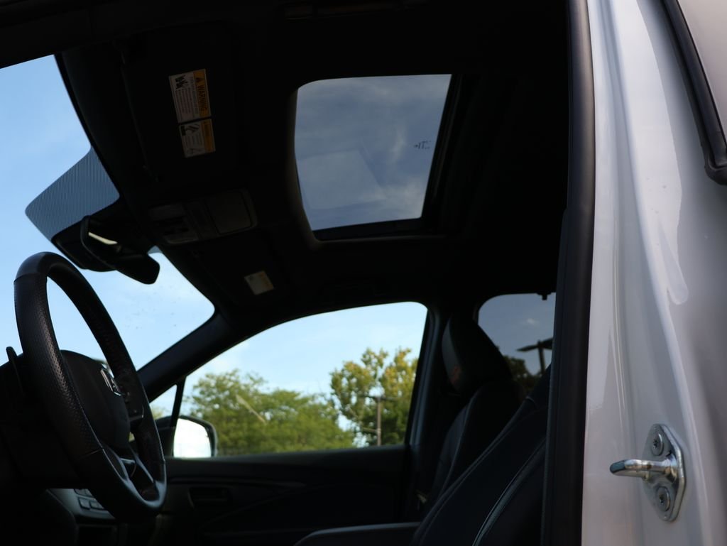 Used 2025  Honda TrailSport image 34