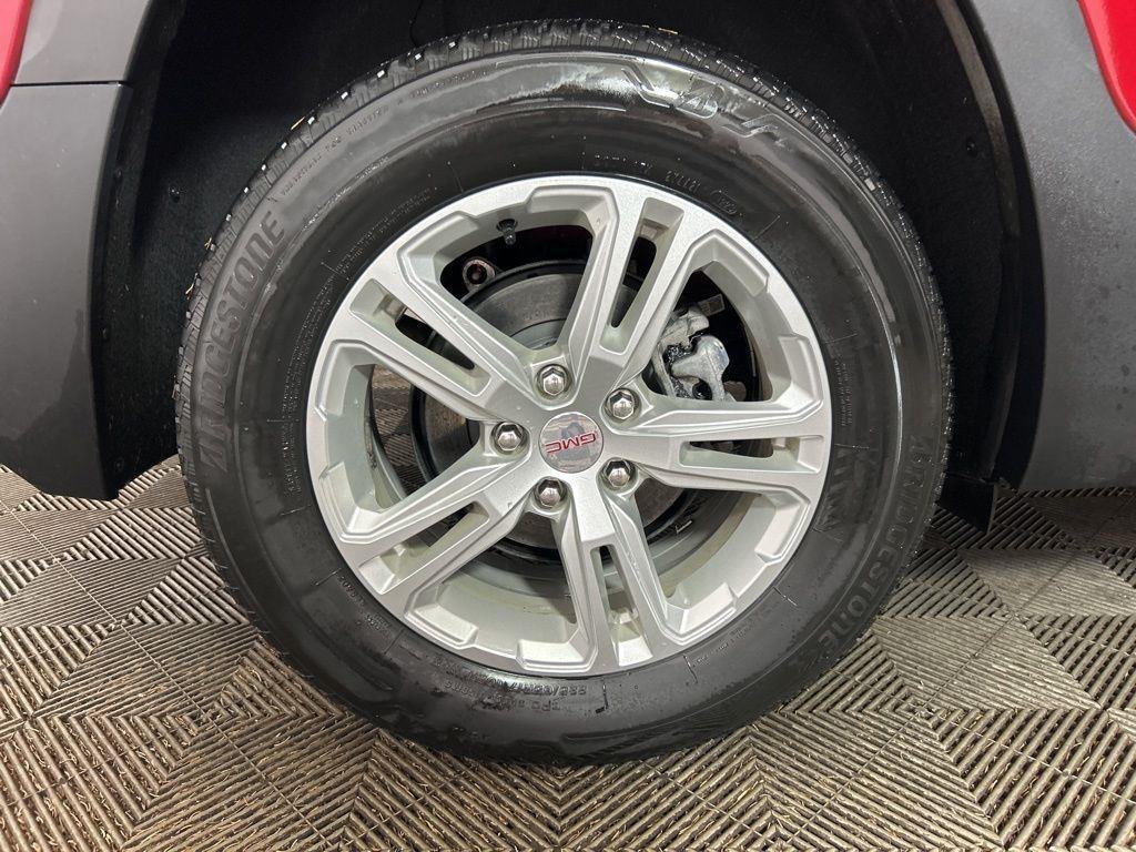 Used 2023 Volcanic Red GMC SLE image 2