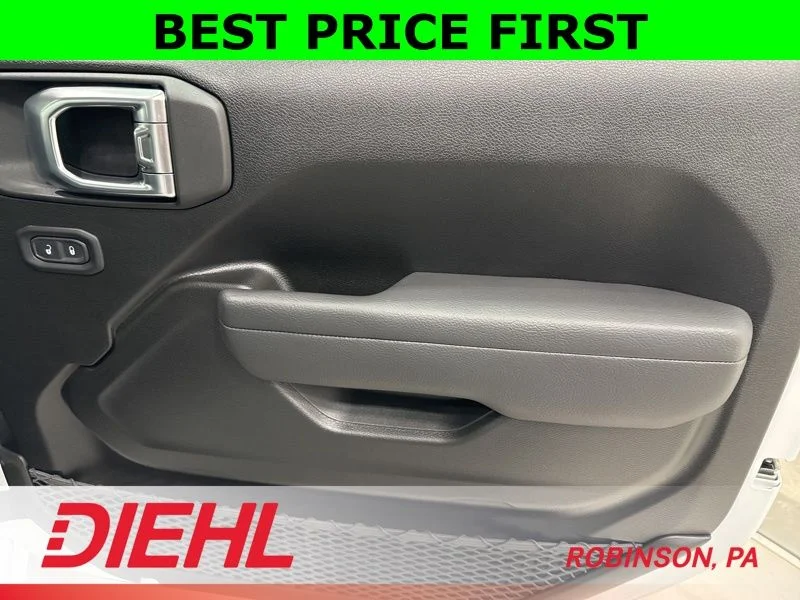 New 2026 Bright White Clear-Coat Exterior Paint Jeep Sport image 13