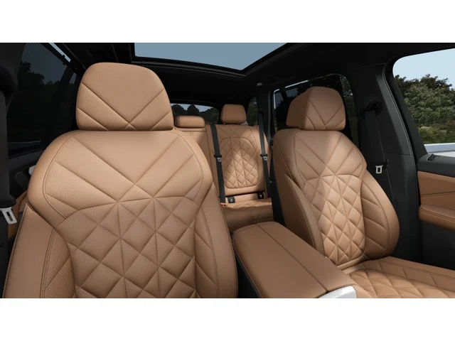 New 2026 Carbon Black Metallic BMW  image 11