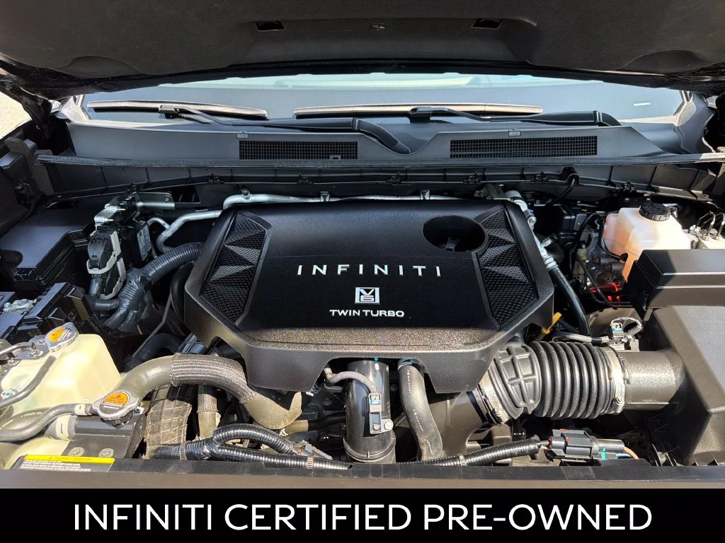 Certified Used 2025 Black Obsidian INFINITI LUXE image 18