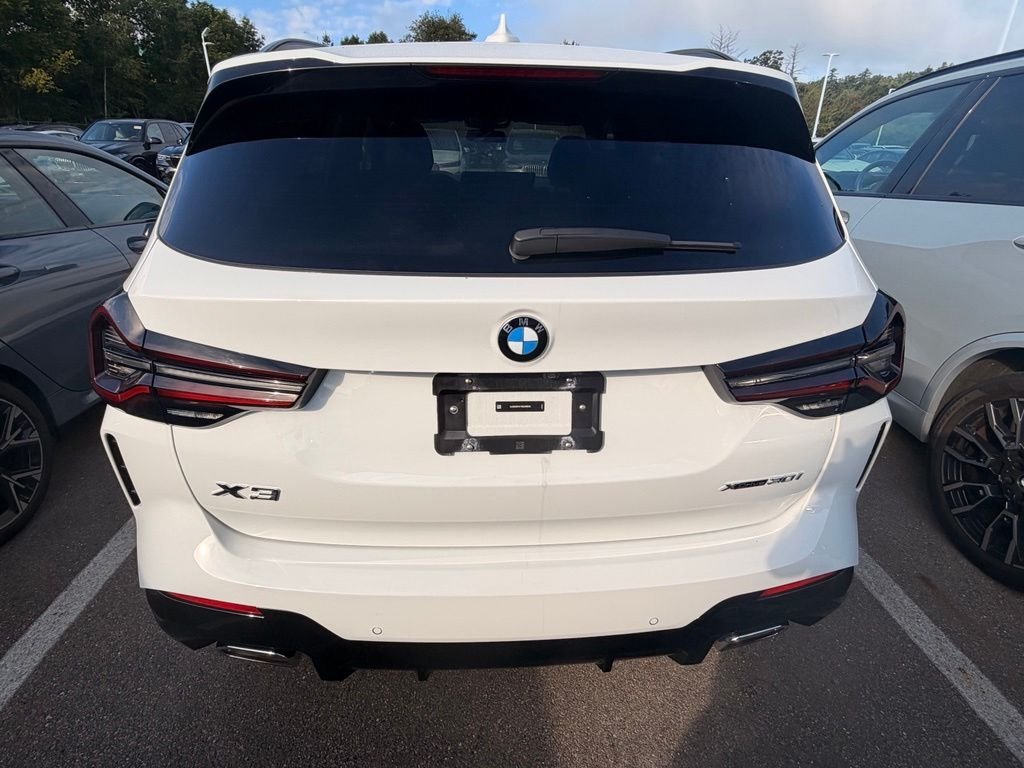Used 2024 Alpine White BMW xDrive30i image 4