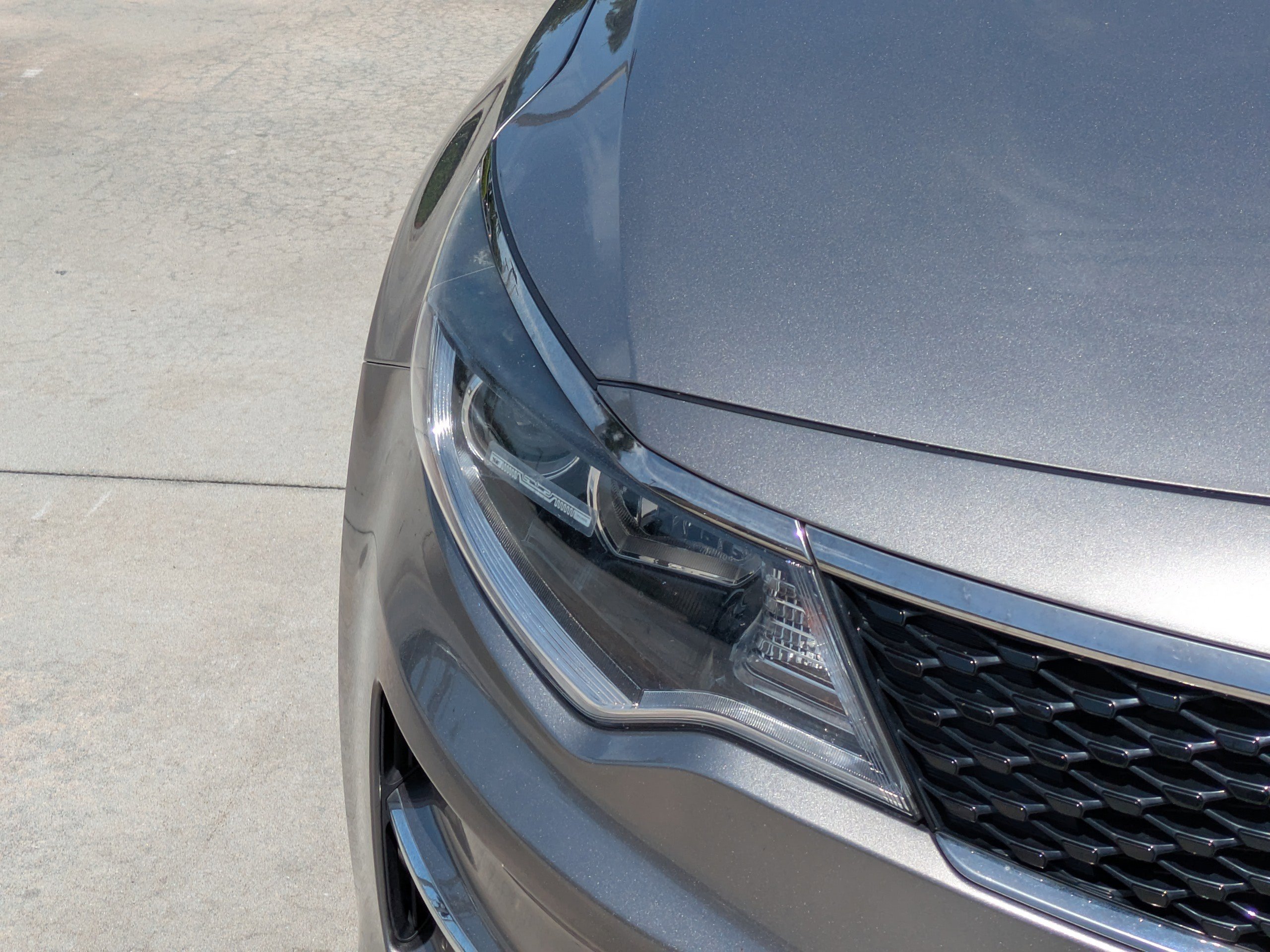 Used 2018 Titanium Silver Kia LX image 7