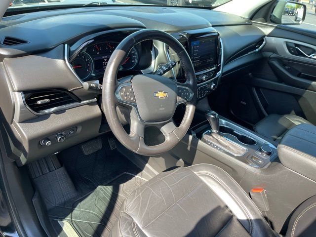 Used 2020 MOSAIC BLACK METALLIC Chevrolet LT Leather image 21