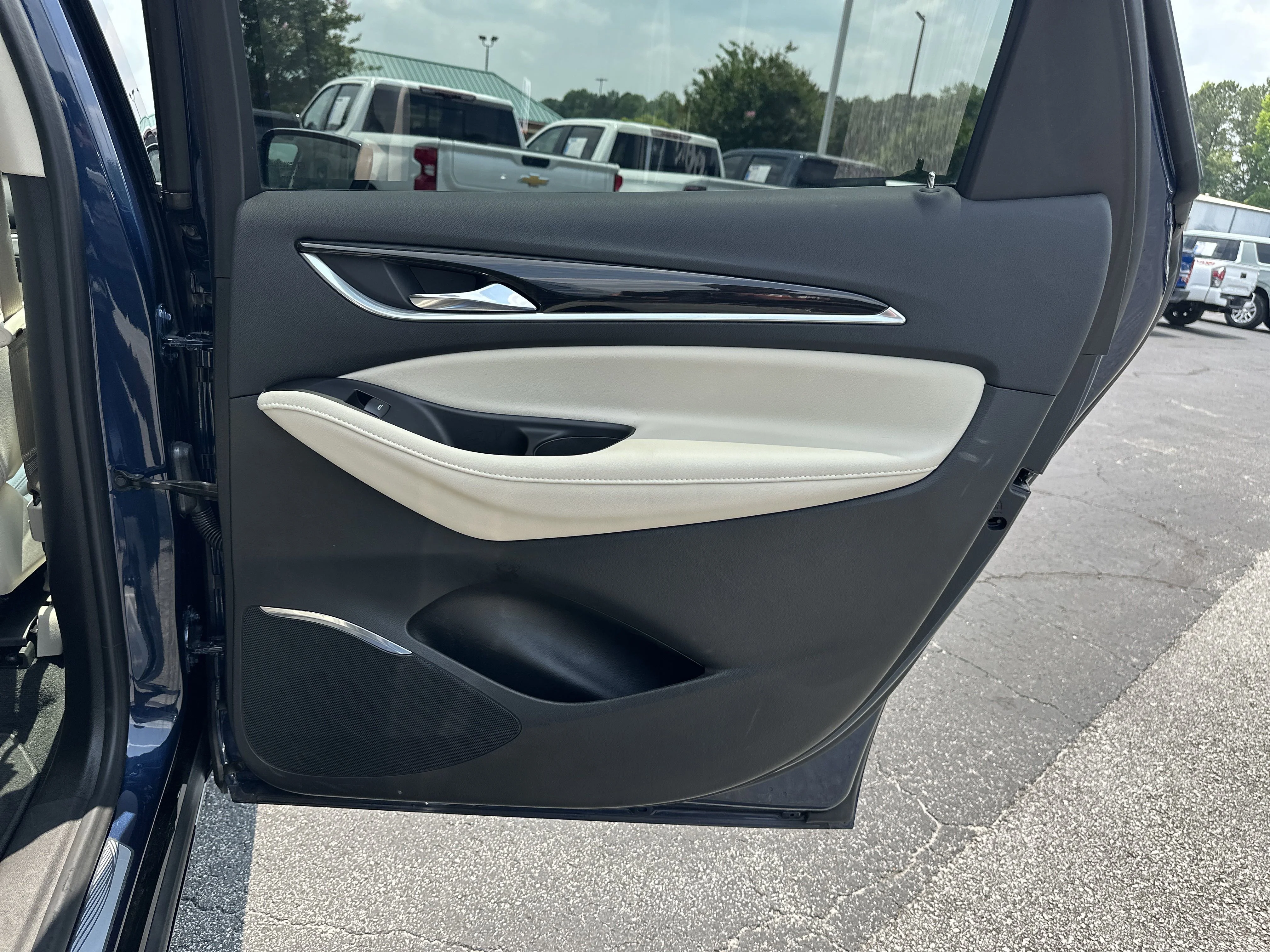 2023 Buick Enclave Premium - Photo 17