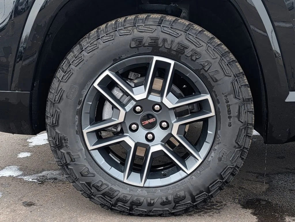 2026 GMC Terrain AT4 - Photo 4