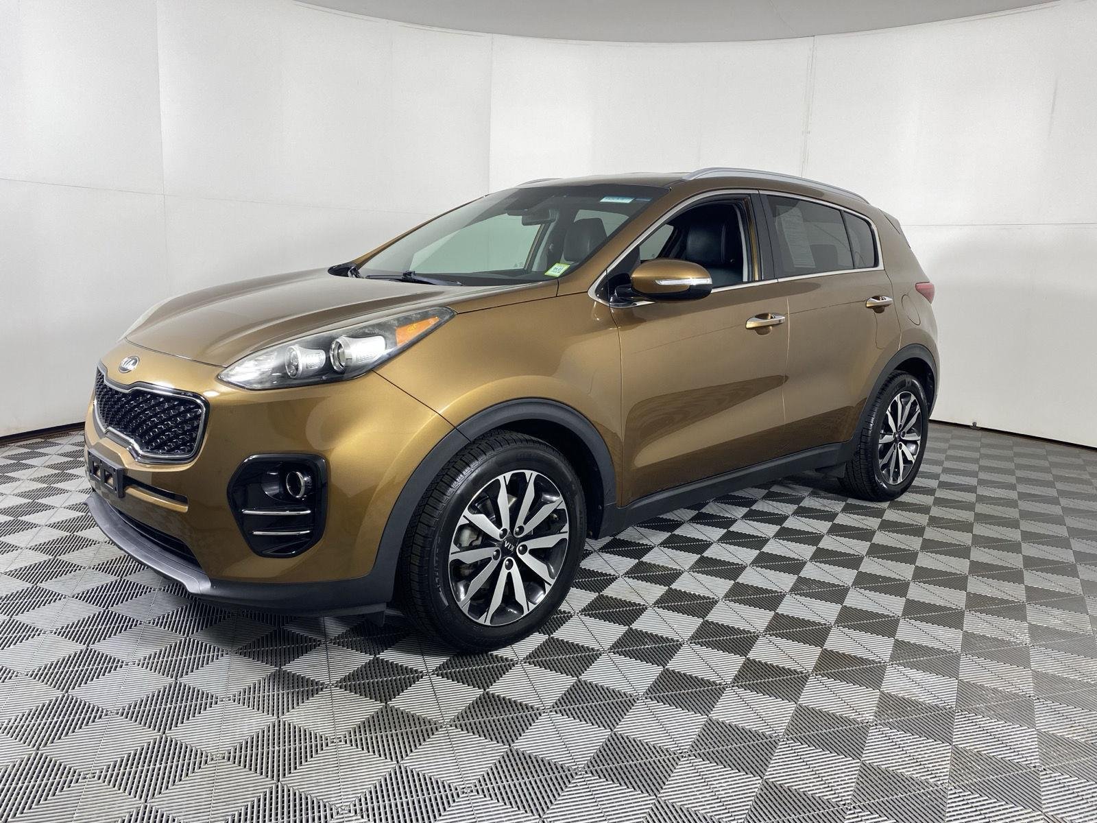 Used 2018 Burnished Copper Kia EX image 7