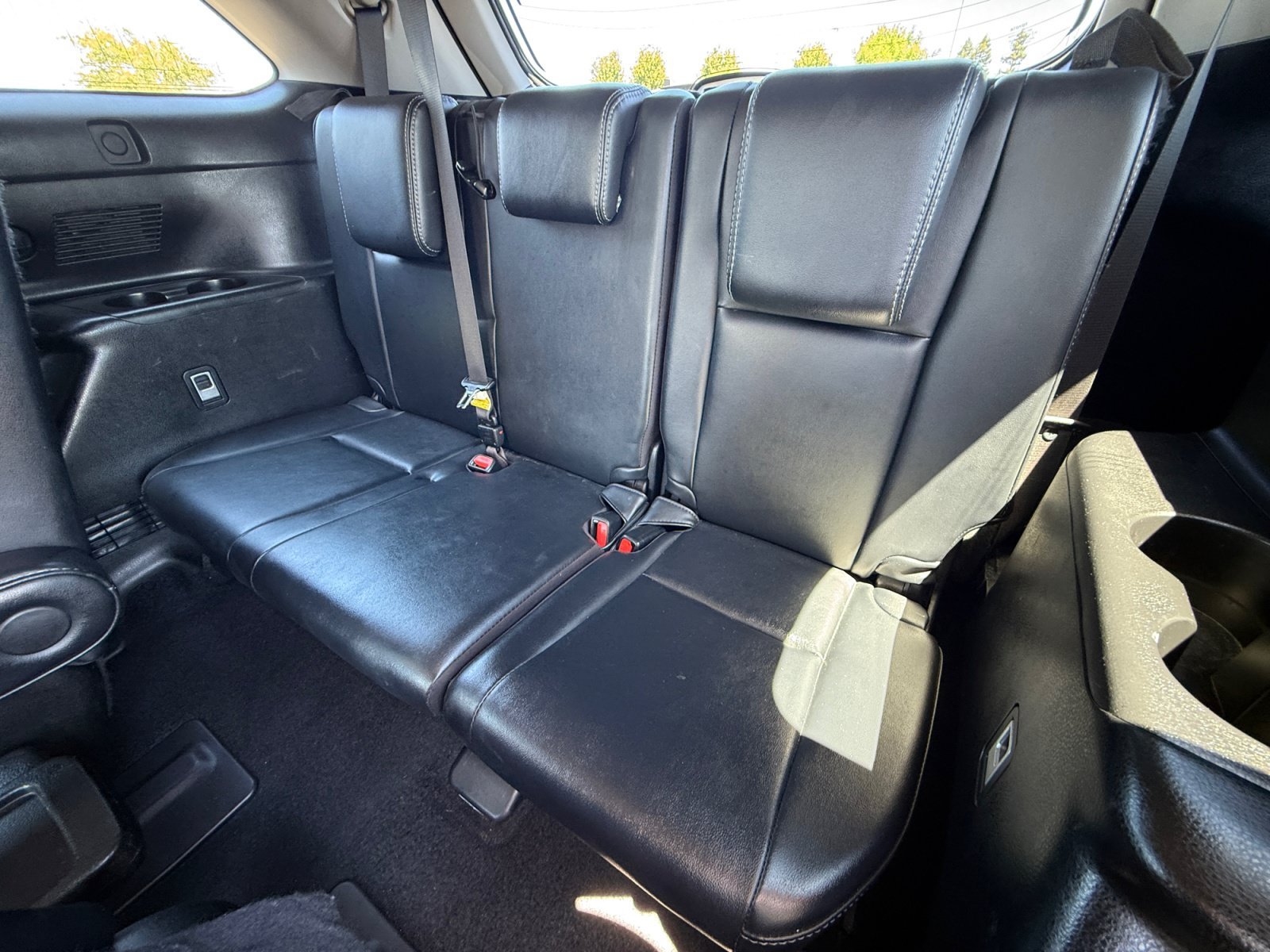 Used 2018 Blizzard Pearl Toyota SE image 21