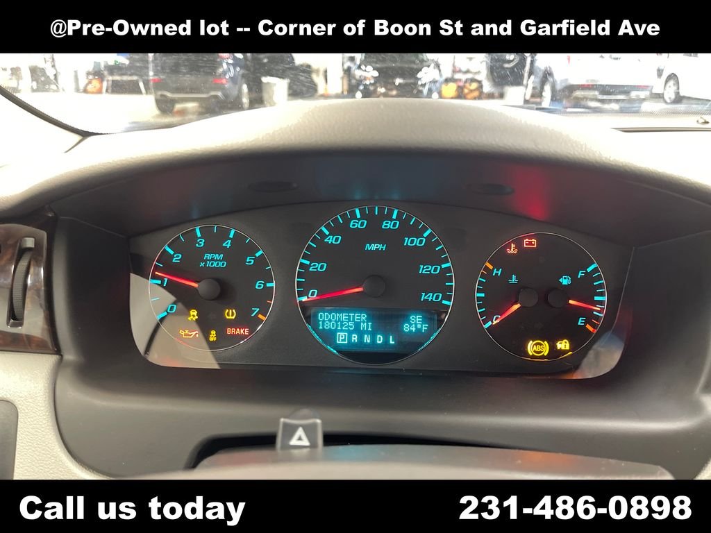 Used 2012 White Chevrolet LT image 23