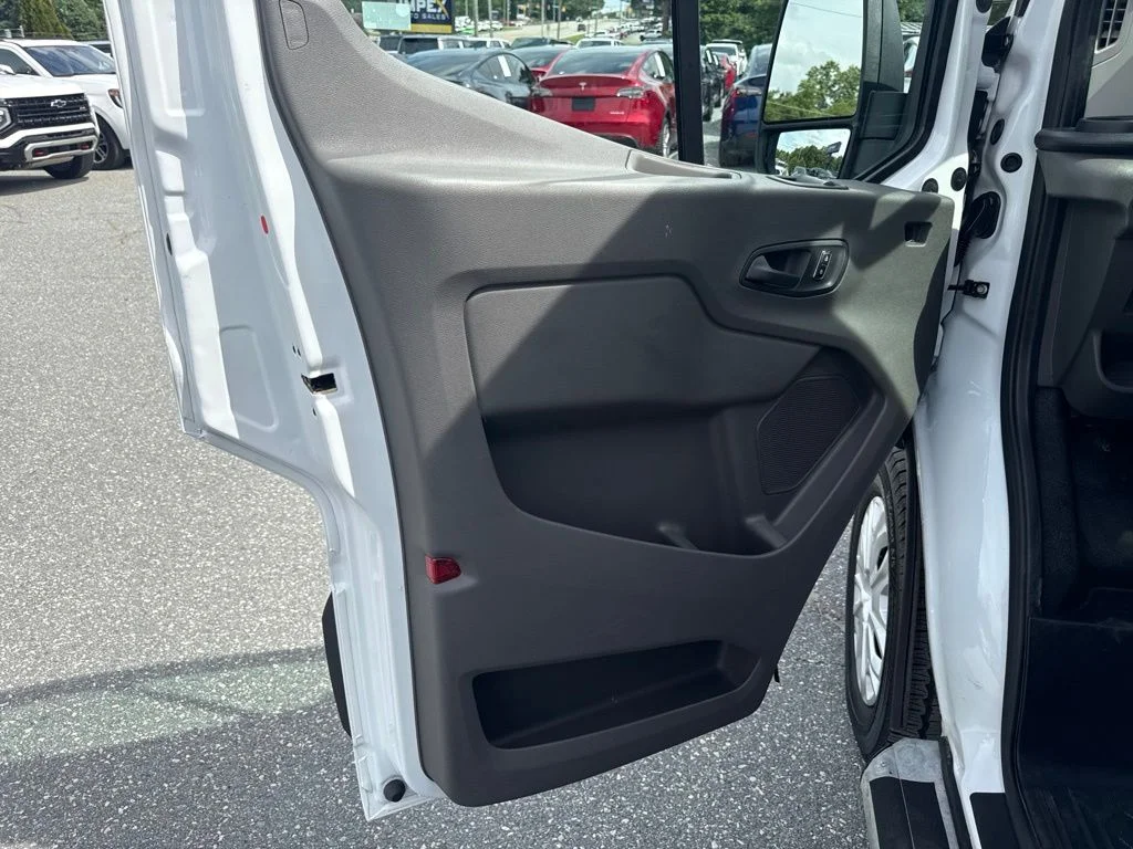 Used 2025 White Ford Base image 11