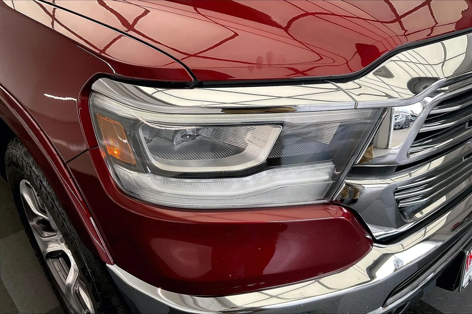 Used 2020 Delmonico Red Pearlcoat Ram Laramie image 25