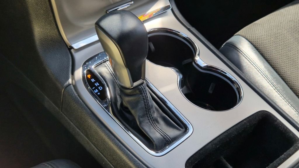 Certified Used 2018 Silver Jeep Altitude image 22