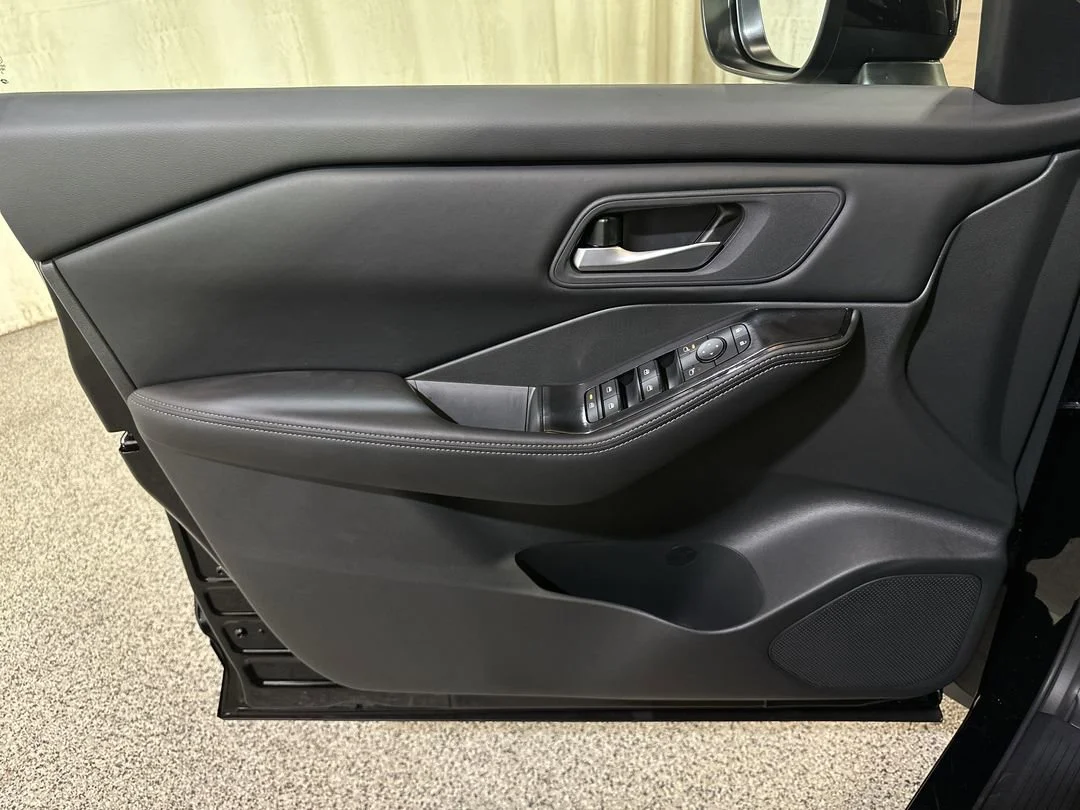 2026 Nissan Rogue SV - Photo 17