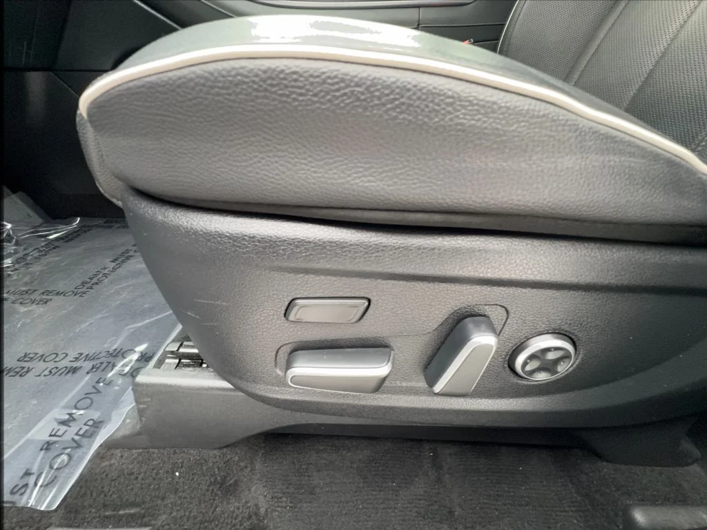 Used 2025 Silver Hyundai Limited image 21