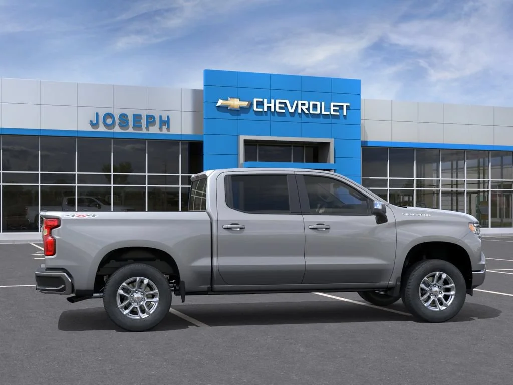 New 2026 Sterling Gray Metallic Chevrolet LT (2FL) image 6