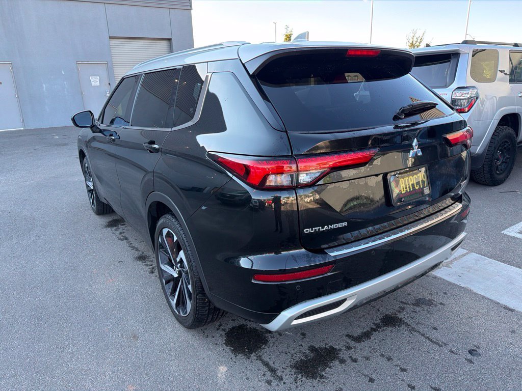 Used 2024 Black Mitsubishi SEL image 9