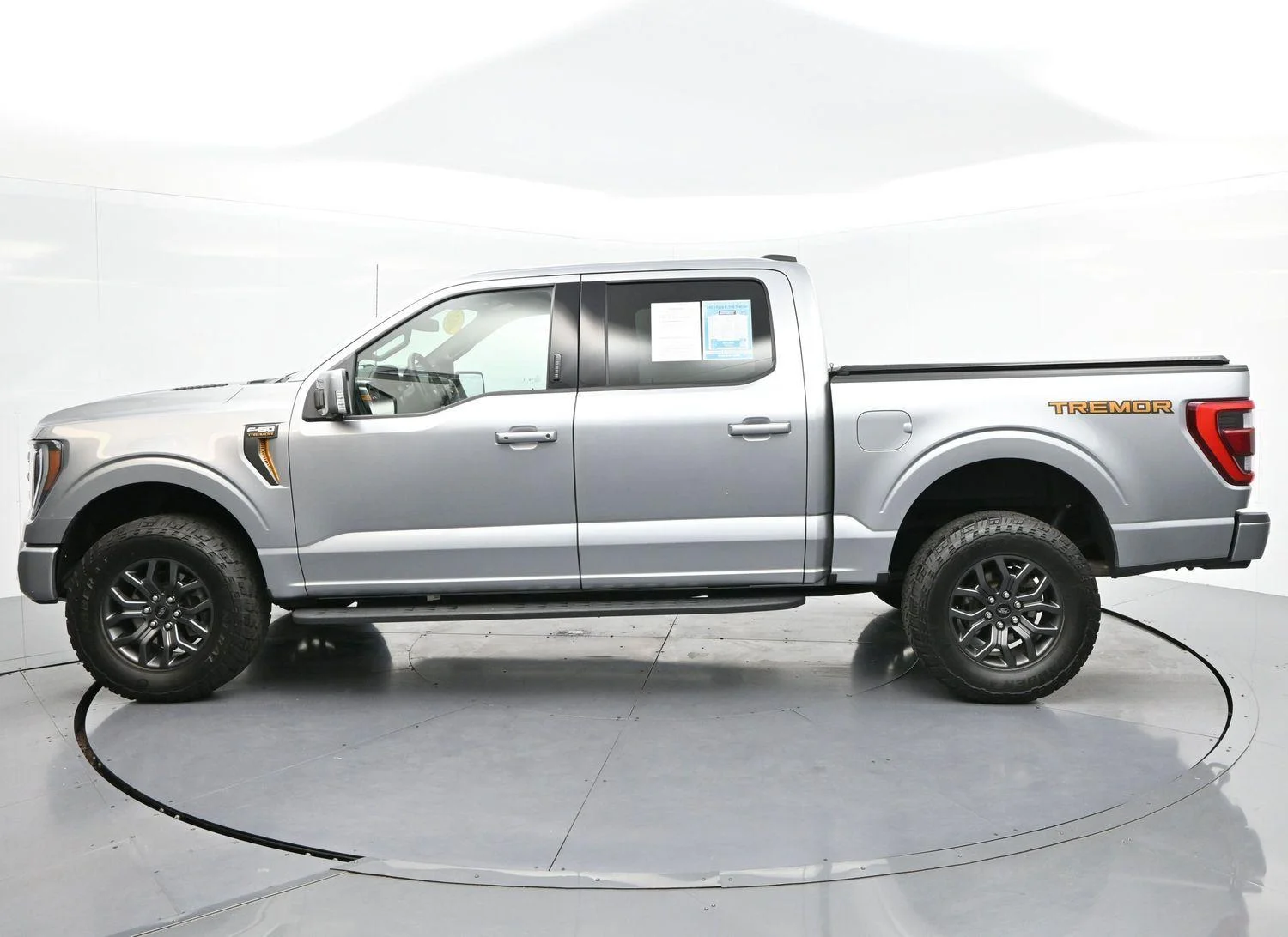 Used 2023 Iconic Silver Ford Tremor image 4