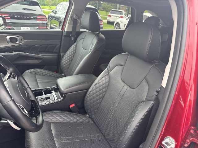 Used 2022 Red Kia X-Line SX Prestige image 13