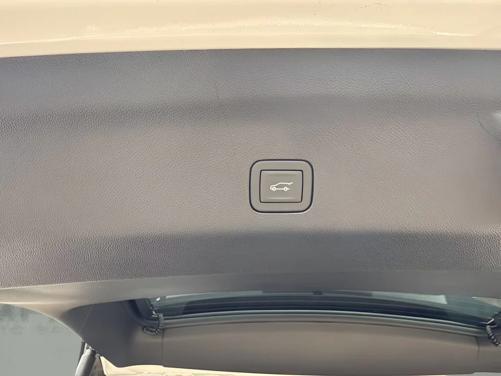 2026 GMC Yukon XL AT4 Ultimate - Photo 37