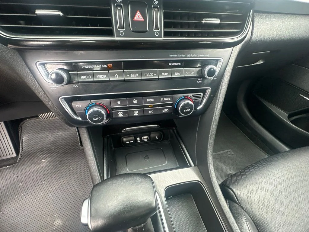 Used 2020 Silver Kia EX Premium image 17