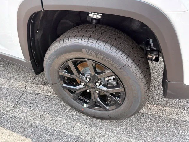 New 2026 White Jeep Altitude image 6